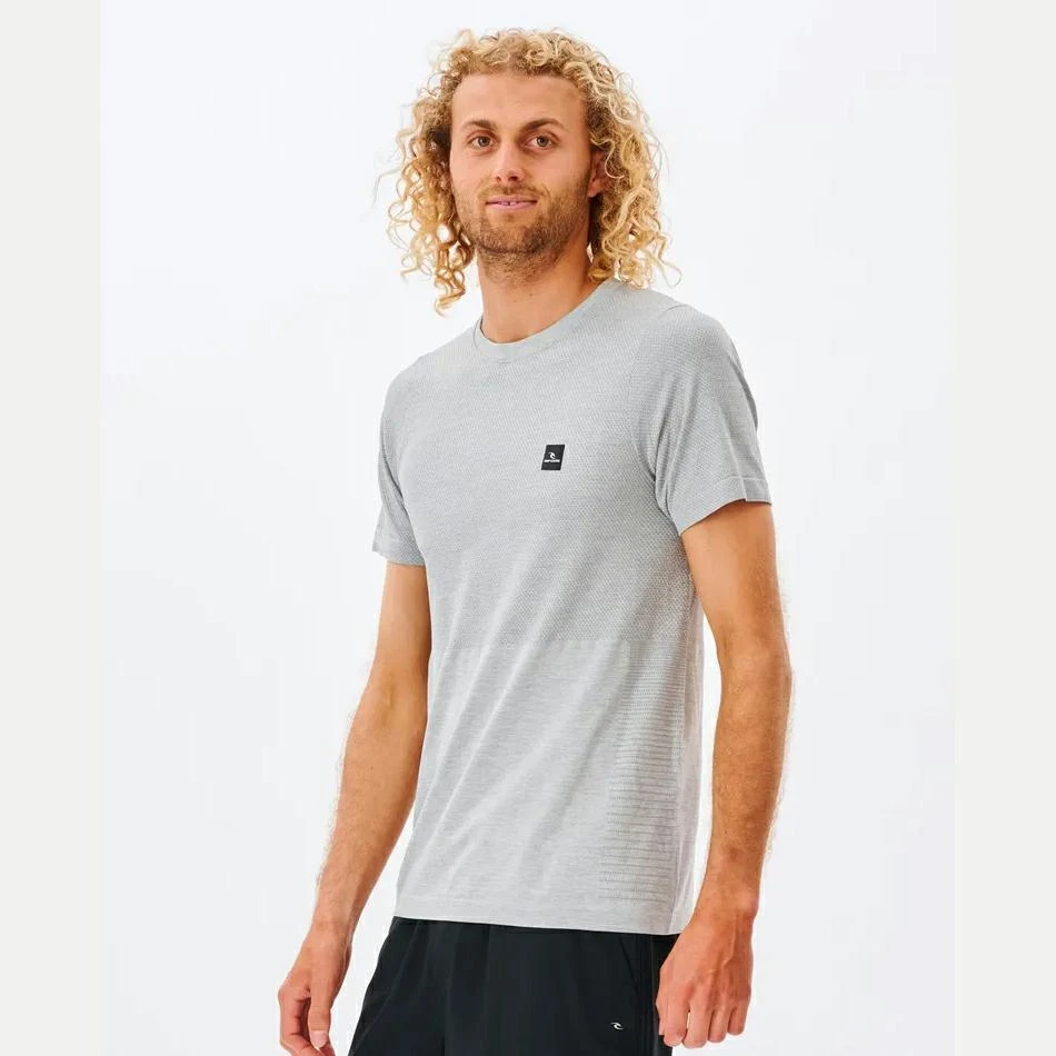 Rip Curl Vaporcool Seamless Tee 2 Rip Curl Vaporcool Seamless Tee - Image 2