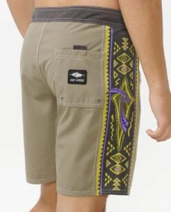 Rip Curl Mirage Sideways 18″ Boardshorts 38 Rip Curl Mirage Sideways 18″ Boardshorts -Rip Curl osi pimg 07bmbo 8117 18